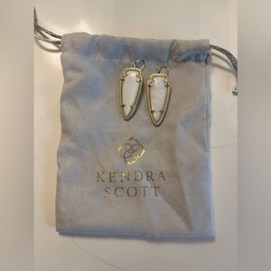 White Kendra Scott arrowhead earrings